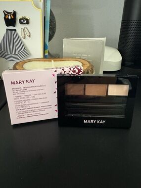 Mary Kay Brunette Brow Kit